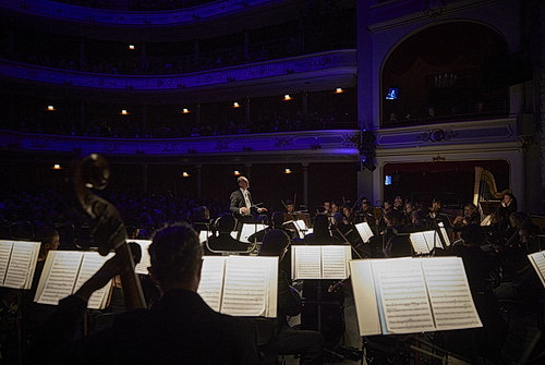 Wiener Melange und Gebäck