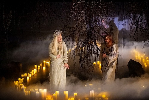 Sagenhafte Reise durch Raum und Zeit