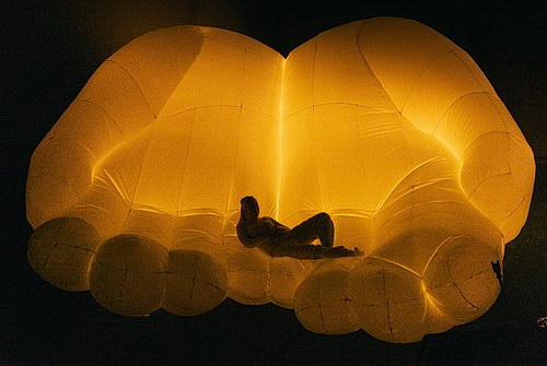 Verfremdetes Klosterleben